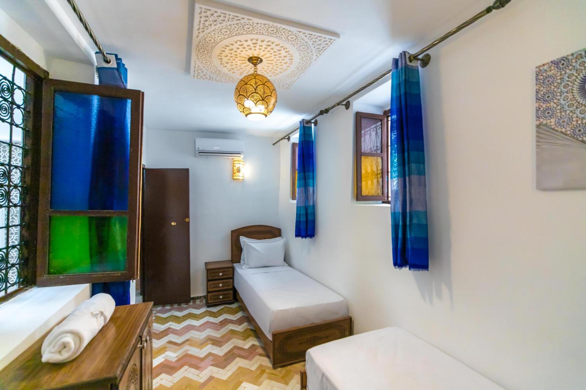 Riad Jnan Sbil Fes Luaran gambar