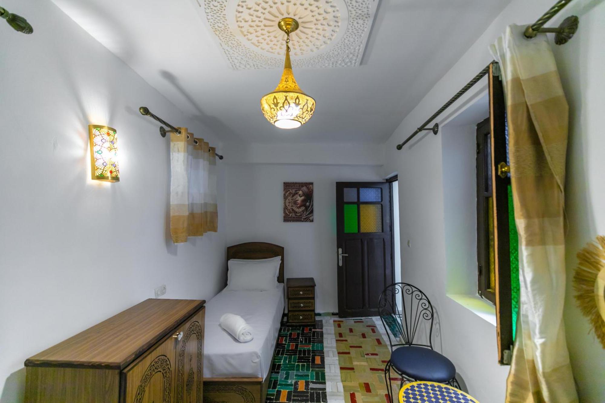 Riad Jnan Sbil Fes Luaran gambar