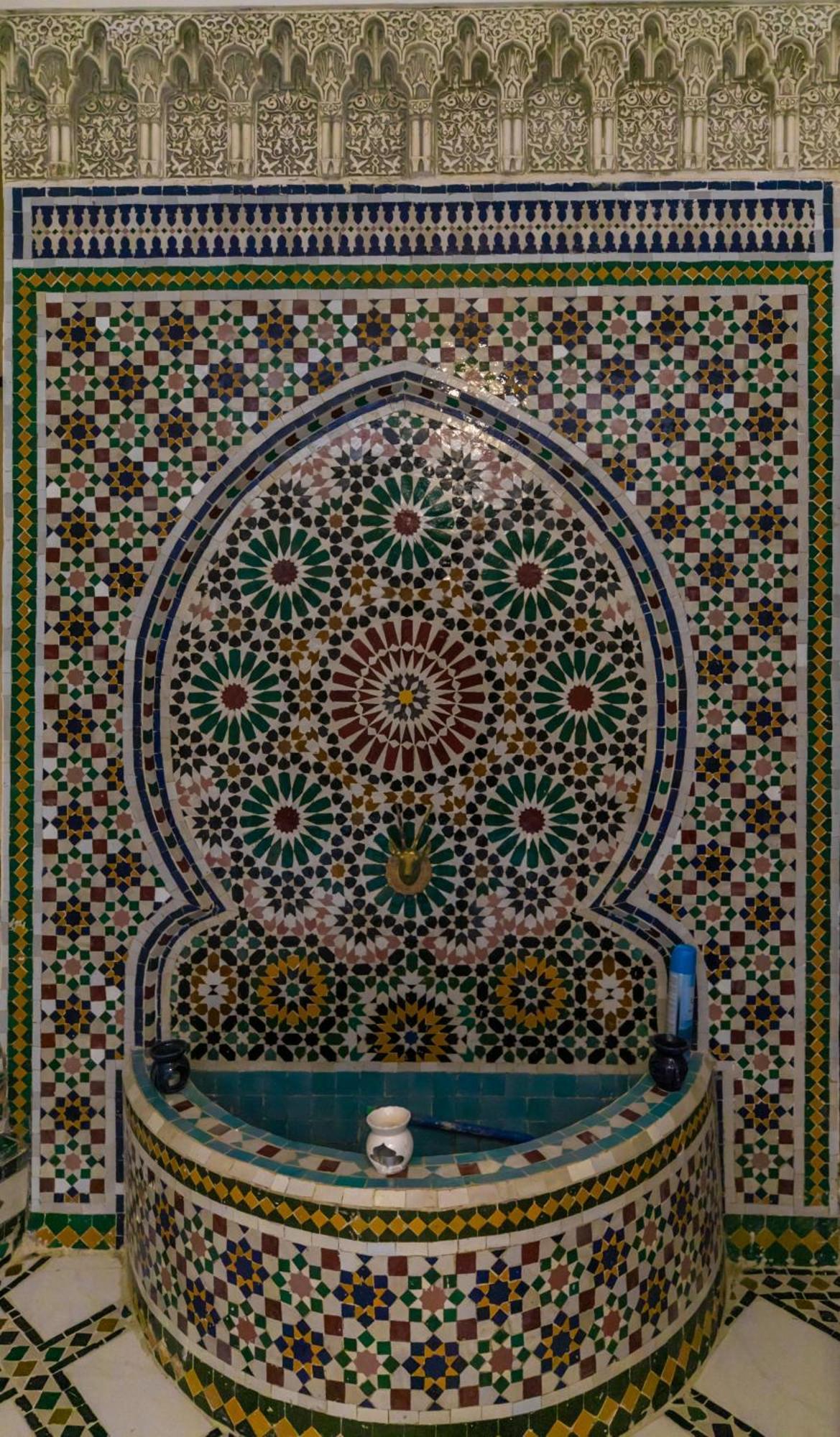 Riad Jnan Sbil Fes Luaran gambar